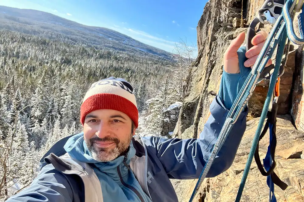  Lanaudiere Select author Steve Bourdeau bolting a new route. 